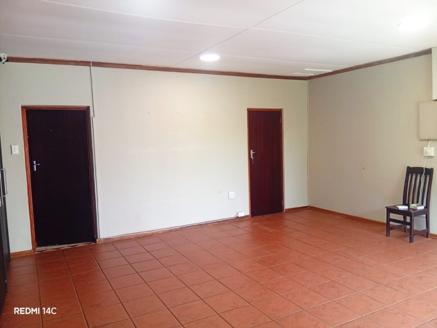 5 Bedroom Property for Sale in Universitas Ridge Free State